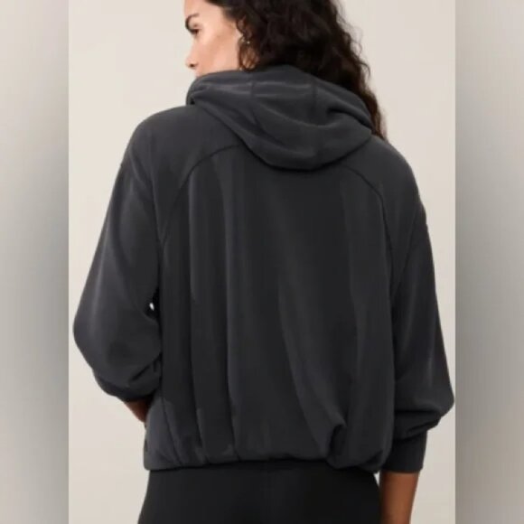 NWT Athleta Seasoft Bubble Hem Hoodie Sweatshirt in Black - Picture 3 of 10